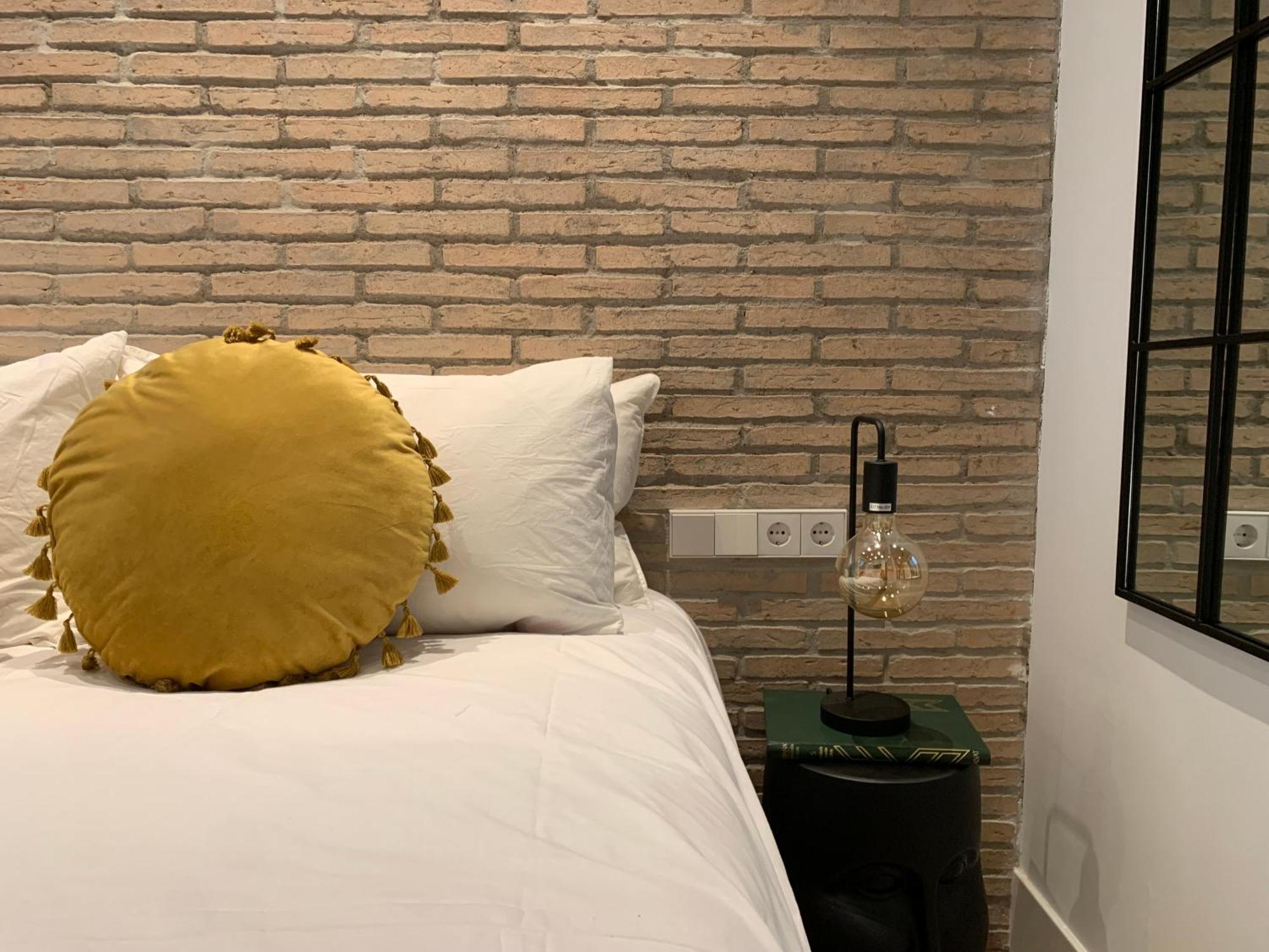 La Reina Beach Rooms Валенсия Экстерьер фото
