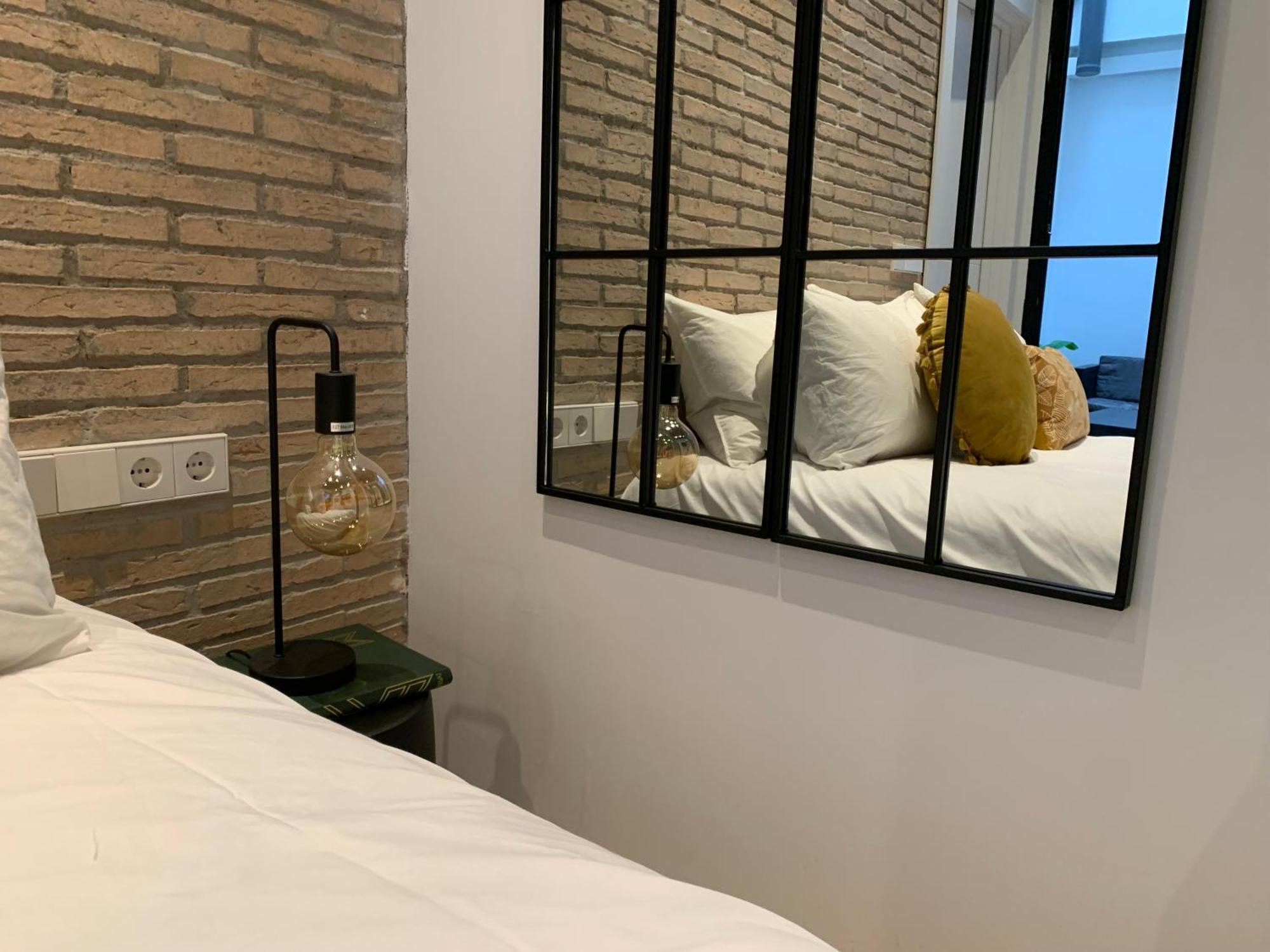 La Reina Beach Rooms Валенсия Экстерьер фото